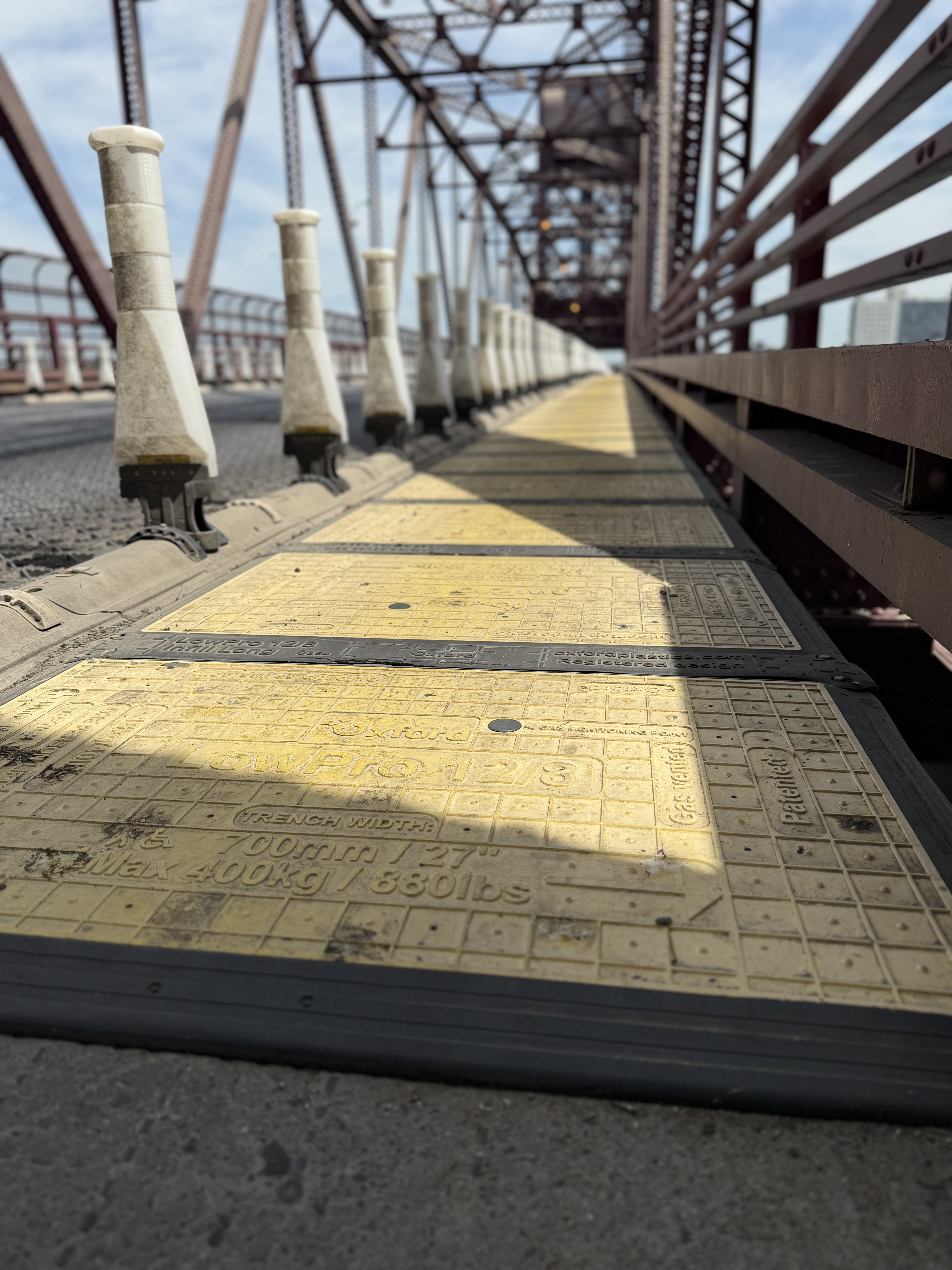 LowPro 12/8 | Trench Covers | Oxford Plastics