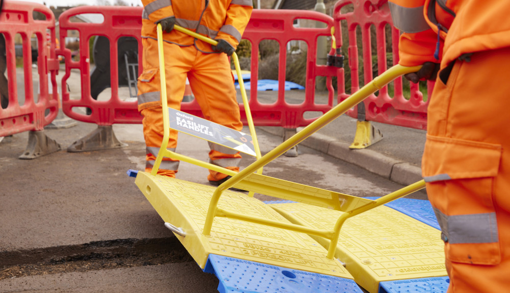 Steel plates vs composite road plates